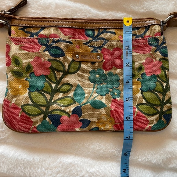 Relic by Fossil Tan Canvas shoulder bag colourful floral small purse - Picture 11 of 11